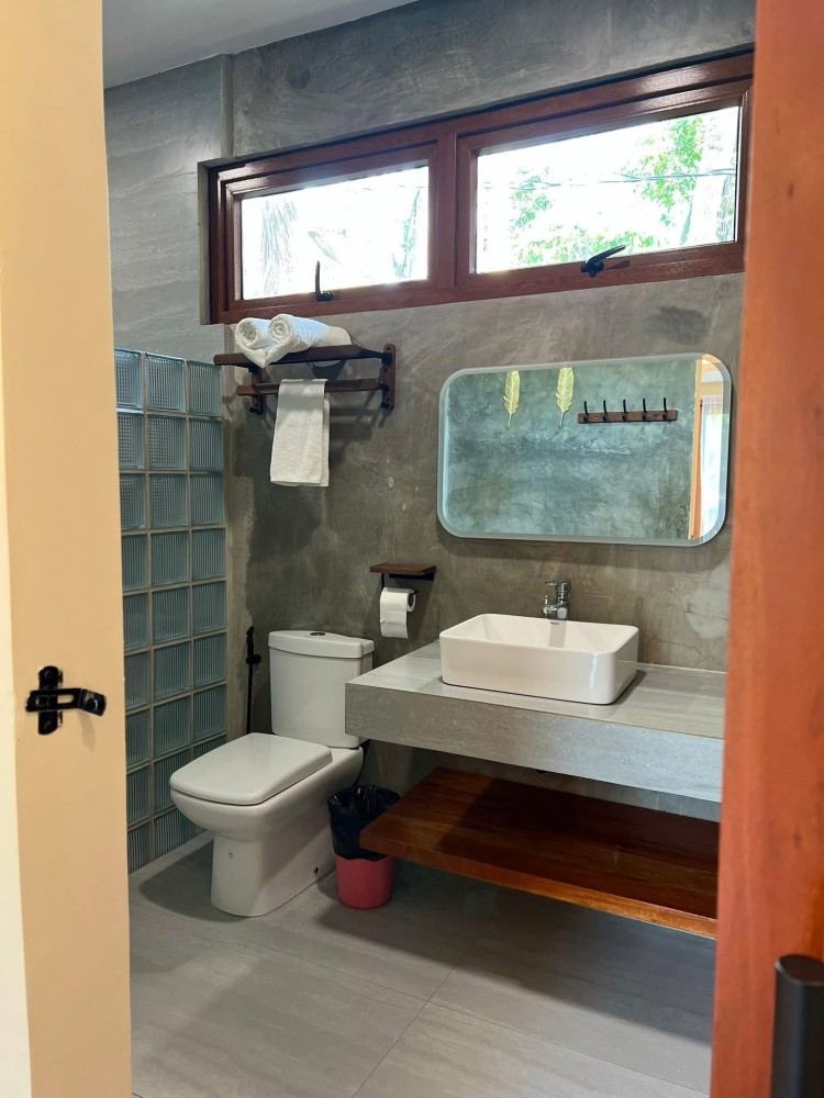 Premium Villa ensuite bathroom